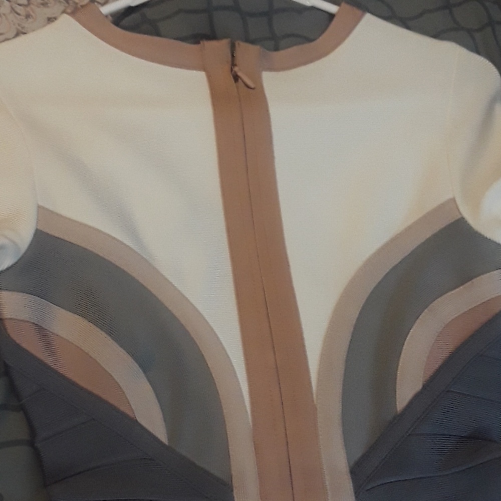Dress - Picture 4 of 5